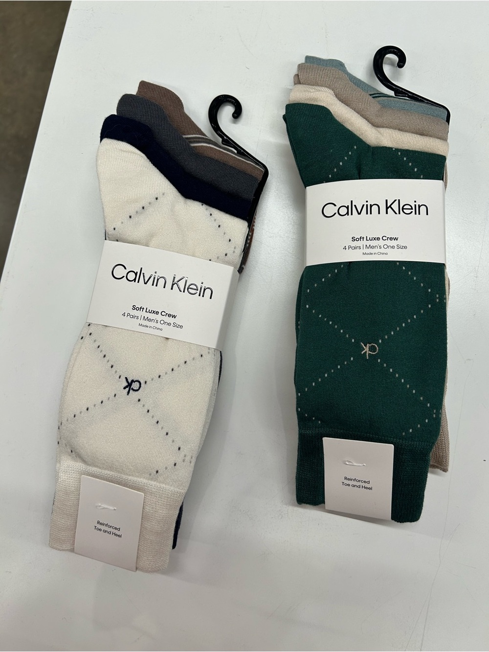 Calvin Klein Men’s soft luxe Crew Socks - new with tag